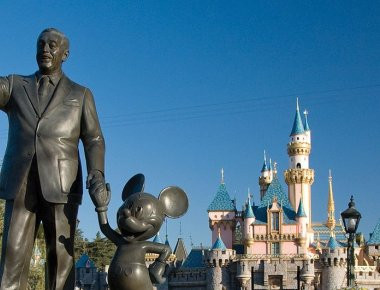 Έτσι θα «μεταμορφωθεί» η Disneyland για να υποδεχτεί το Halloween (βίντεο)